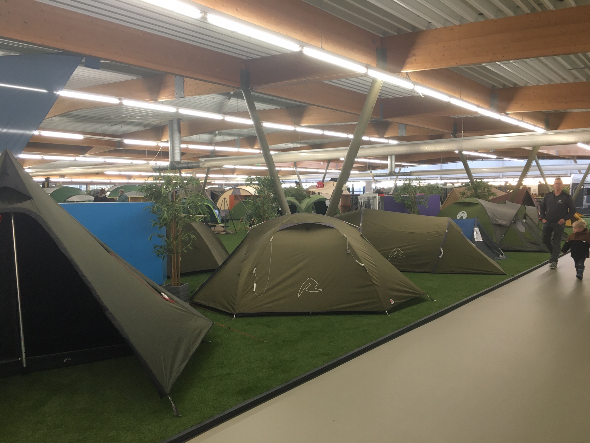 Besmettelijk Baars Om toestemming te geven Tent kopen: uit wat voor tenten kun je kiezen? - Kampeerliefde